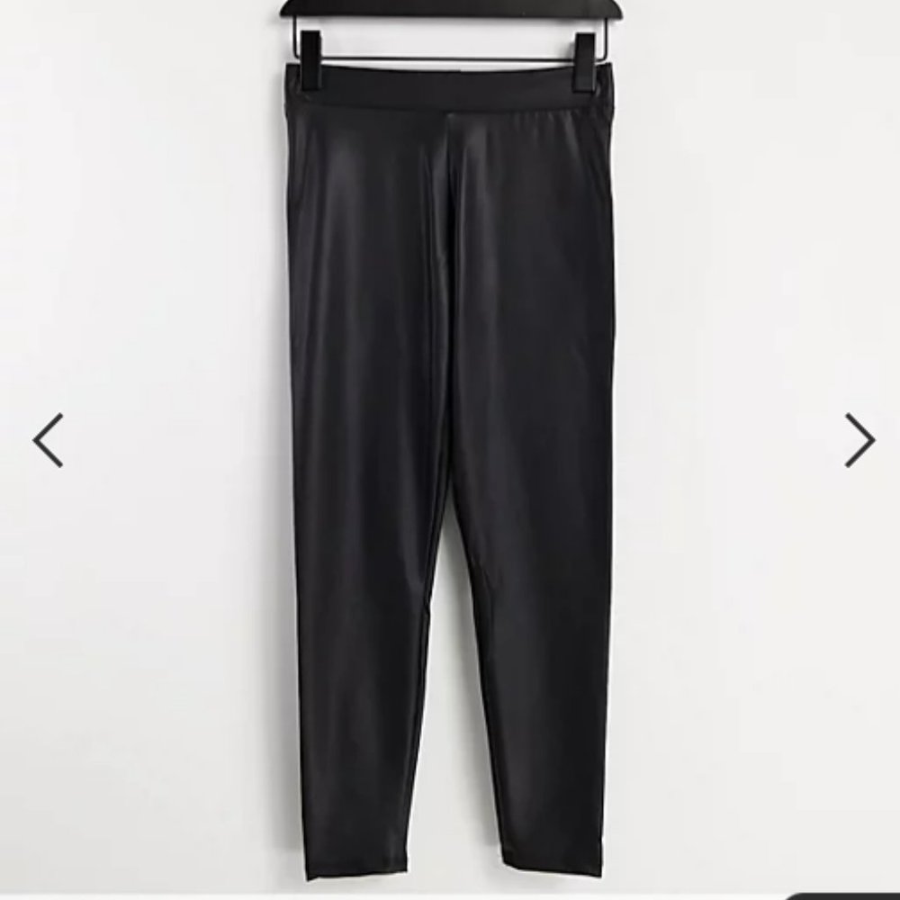 NWT Petite Faux Leather Leggings